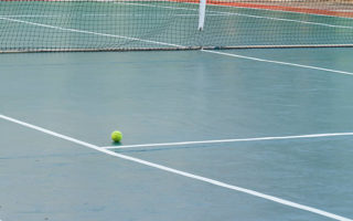 Construction d'un court de tennis à Cannes