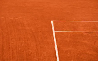construction court de tennis en terre battue à Avignon